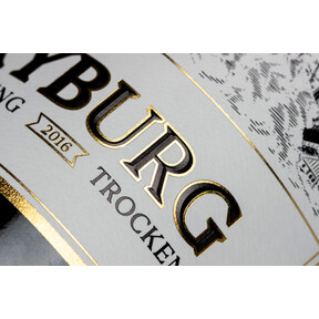 Illustrative design in combination with elegant typography and noble patterns make Riesling Kyburg a real eye-catcher